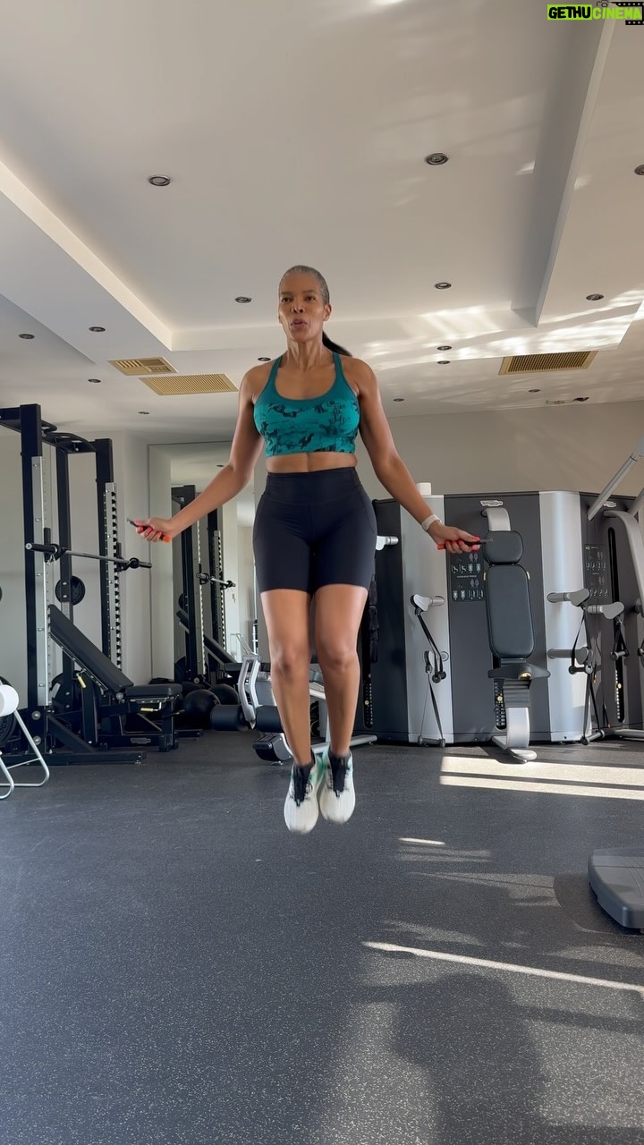 Connie Ferguson Instagram - Happy #fitfriday💪🏾❤️ Trying to double under to this beat was not easy. Everything has to be in sync! What a wow!😂😂😂 I guess this is my next challenge!😬 How are we doing CHAMPS?❤️ #iconniecfit #spiritmindbodyhealth❤️