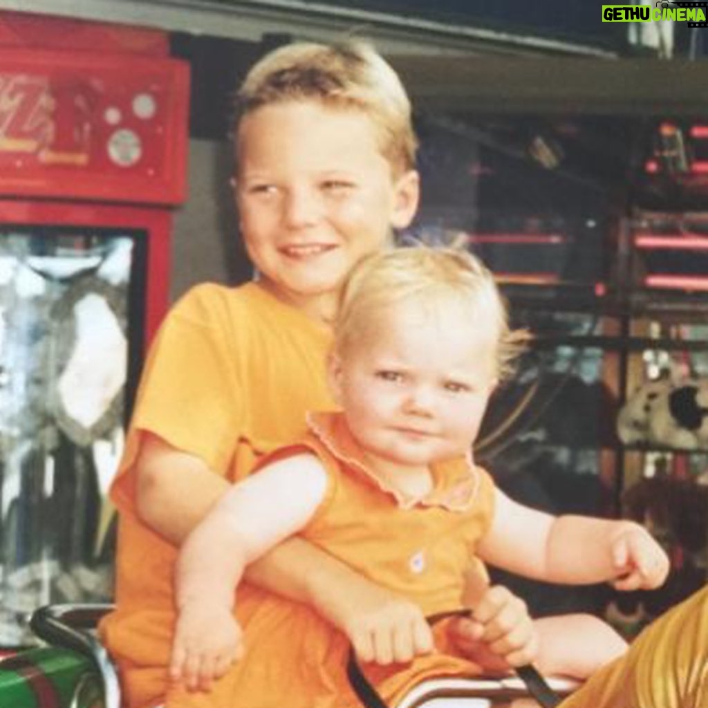 Conor Maynard Instagram - Happy Birthday to the most wonderful younger sister an older brother could ask for. It’s been amazing watching you grow from my baby sister into the beautiful, smart young woman you’ve become. You’re insanely talented and I know it’s getting pretty close to the moment you steal my whole career so please take me with you when you’re a huge star. Love you lots ❤️ @annamaynard99