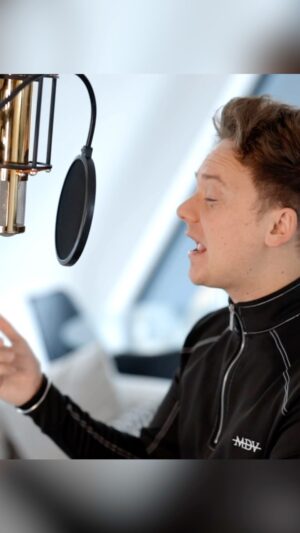 Conor Maynard Instagram - x a few more surprises 👀
Let me know what you think 💙