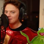 Conor Maynard Instagram - What do Peter Griffin, Gollum and David Attenborough have in comon? They're all singing Christmas songs with me on @joe_sugg’s YouTube channel.