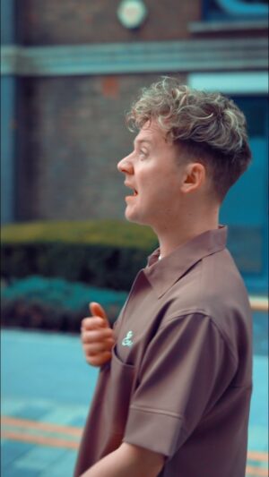 Conor Maynard Instagram - If I’m gonna do a trend I’ve gotta be extra with it 😂💅🏼