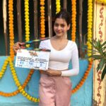 Cookies Swain Instagram - My new project "Meri Maa Karma" 🎬 in Hindi and Chattisgarhi dual language coming in this April. A new and cherishable experience ✨️ feeling blessed to be a part of this wonderful venture. Mumbai - मुंबई