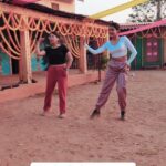 Cookies Swain Instagram - With earth shifting beneath our feets @cookies_swain dancing with me for the hook of Chhaliya re.... If you still haven't checked out the song go to @saregama_official - for Chhaliya re @popcorn_films07 - for Kajreri Naina #songshoot #shootday #shoot #movieset #movieshoot #kajrerinaina #chhaliyare #insta #trending #upcoming #upcomingmovie Mumbai, Maharashtra