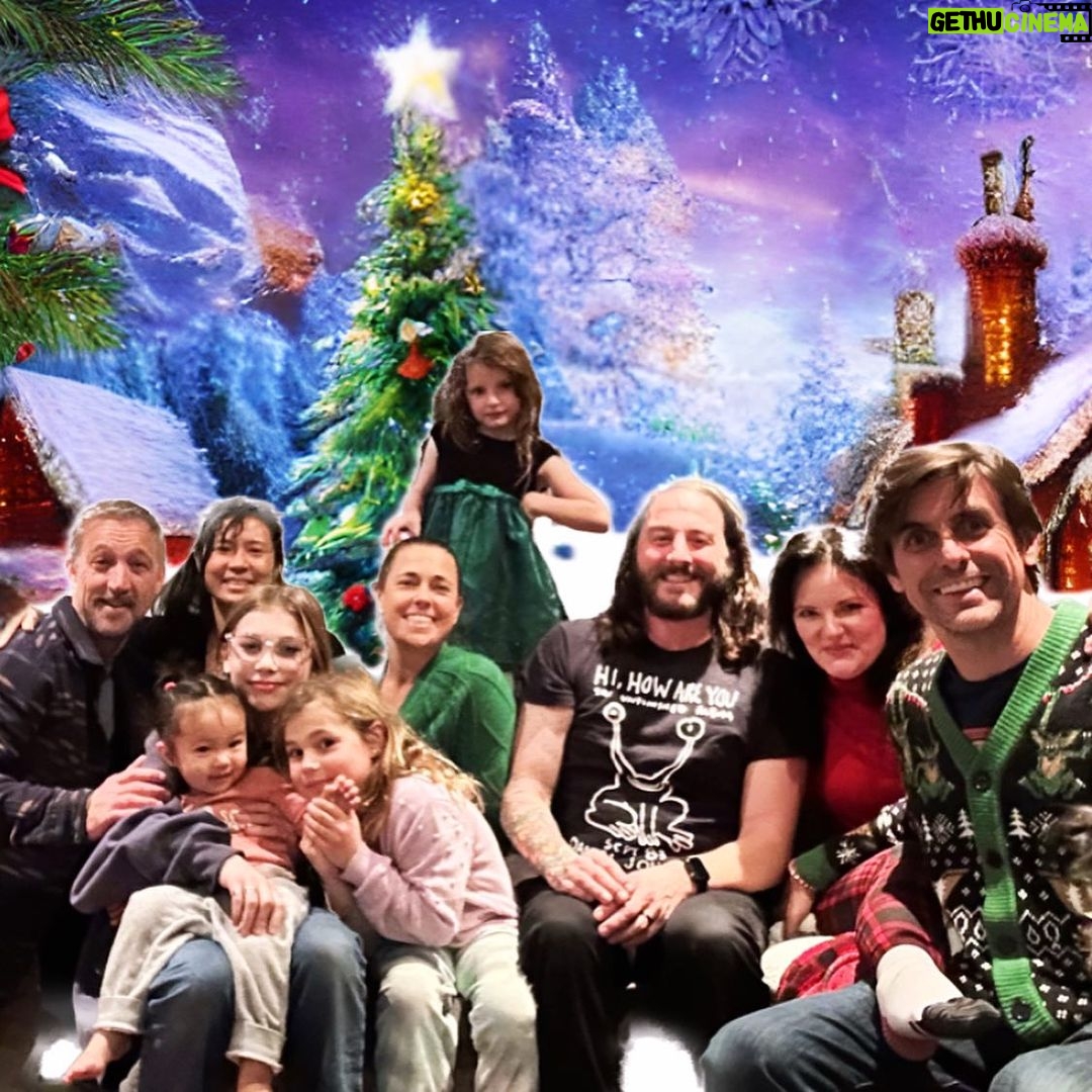 Cooper Barnes Instagram - Scenes from a Christmas week…
