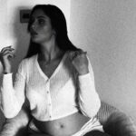 Coralie Porrovecchio Instagram - Baby bump 🤍 j’ai hâte que tu arrives dans la famille