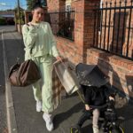 Coralie Porrovecchio Instagram - Petite promenade avec le tricycle Tiki de chez @doonafrance 🤍