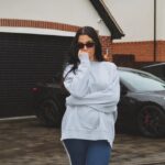 Coralie Porrovecchio Instagram - Cosy outdoor 🖤
