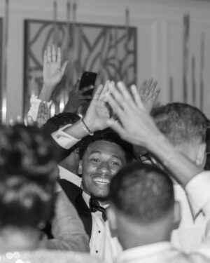 Coralie Porrovecchio Instagram - Merci à tous d’avoir sublimé notre soirée hier ! Vous avez fais de notre mariage une soirée mémorable. 
Merci aussi pour tous vos messages 🤍 
Merci à @alibakhtiardesigns d’avoir organisé cette soirée de rêve pour nous et nos invités. 
Et surtout merci à mon mari d’être le plus bel être sur cette terre ❤️
