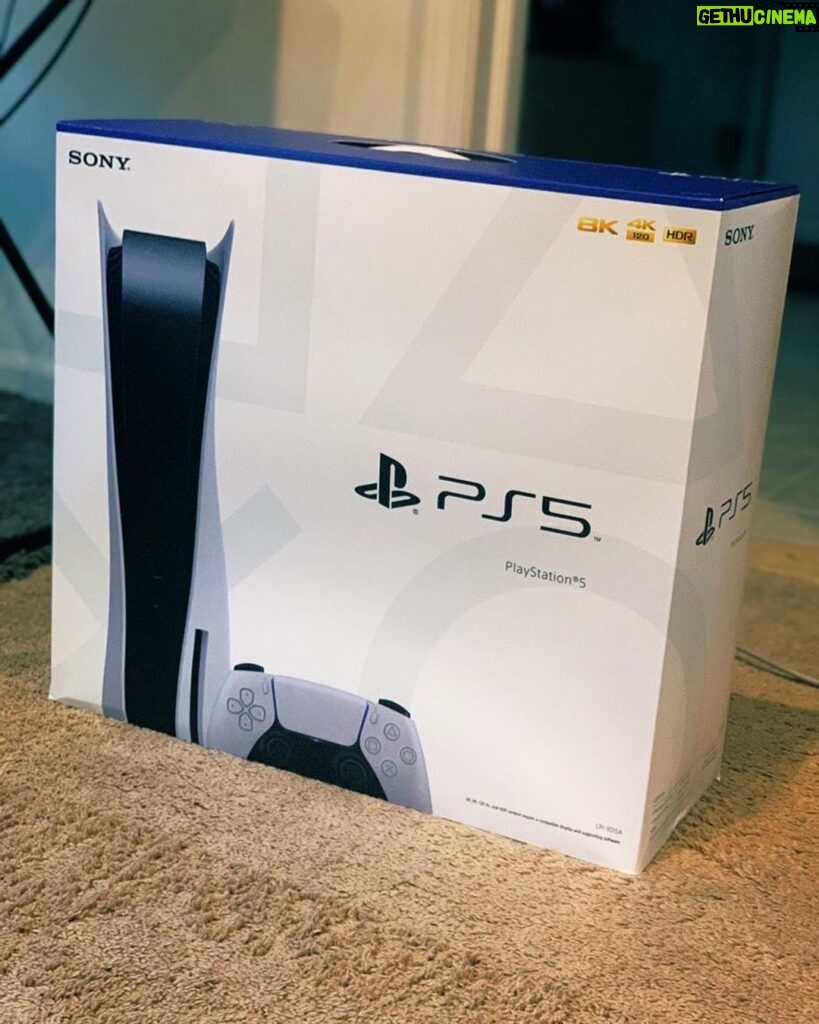 Cory Kenshin Instagram - You about to make me act up 🥴💙 @playstation #playstation #playstation5 #paid #PS5