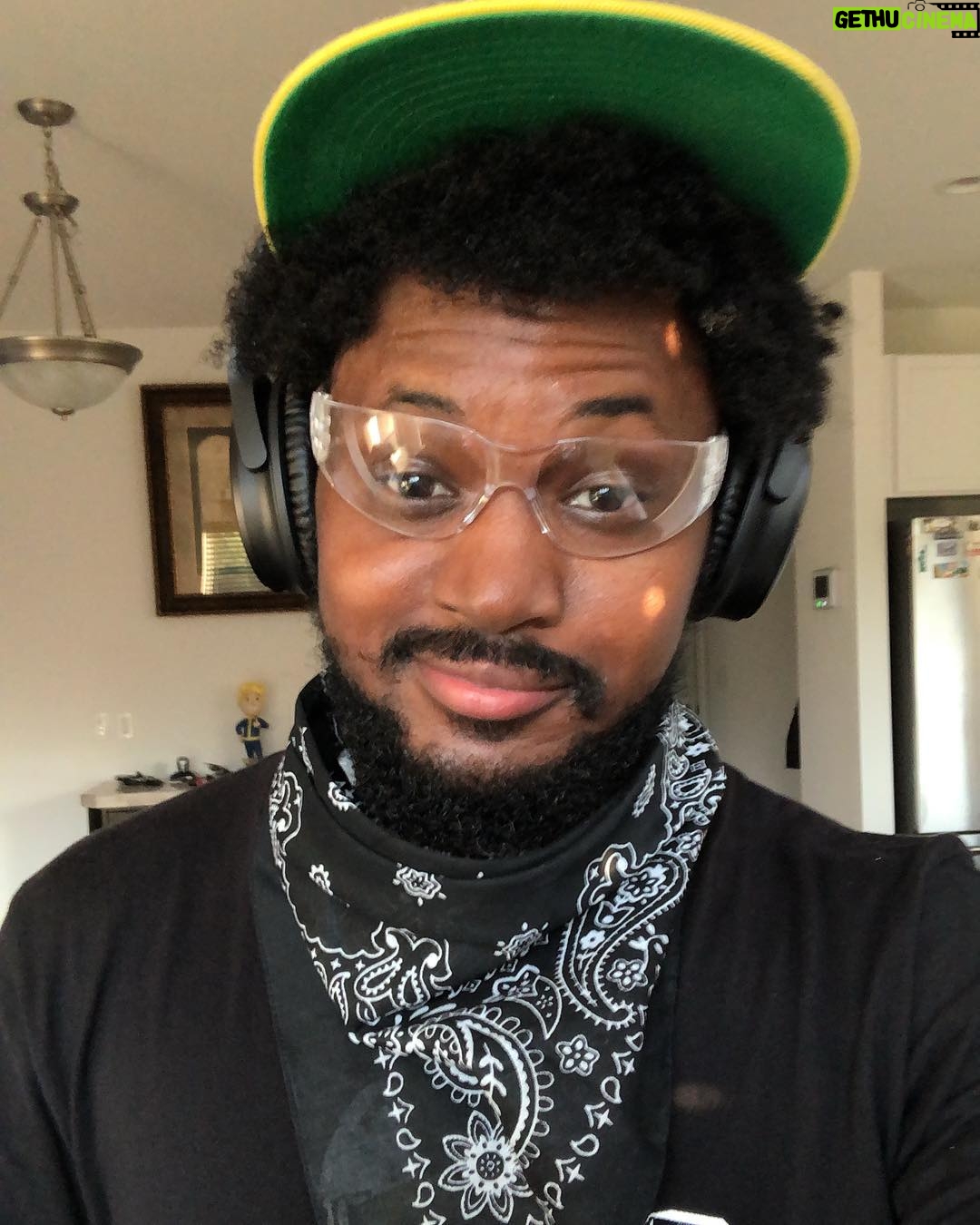 Cory Kenshin Instagram - After I mow this lawn imma take ya girl #andIainttalkinboutgrass #Lawncuttinboyz #outchea #fashion #icon