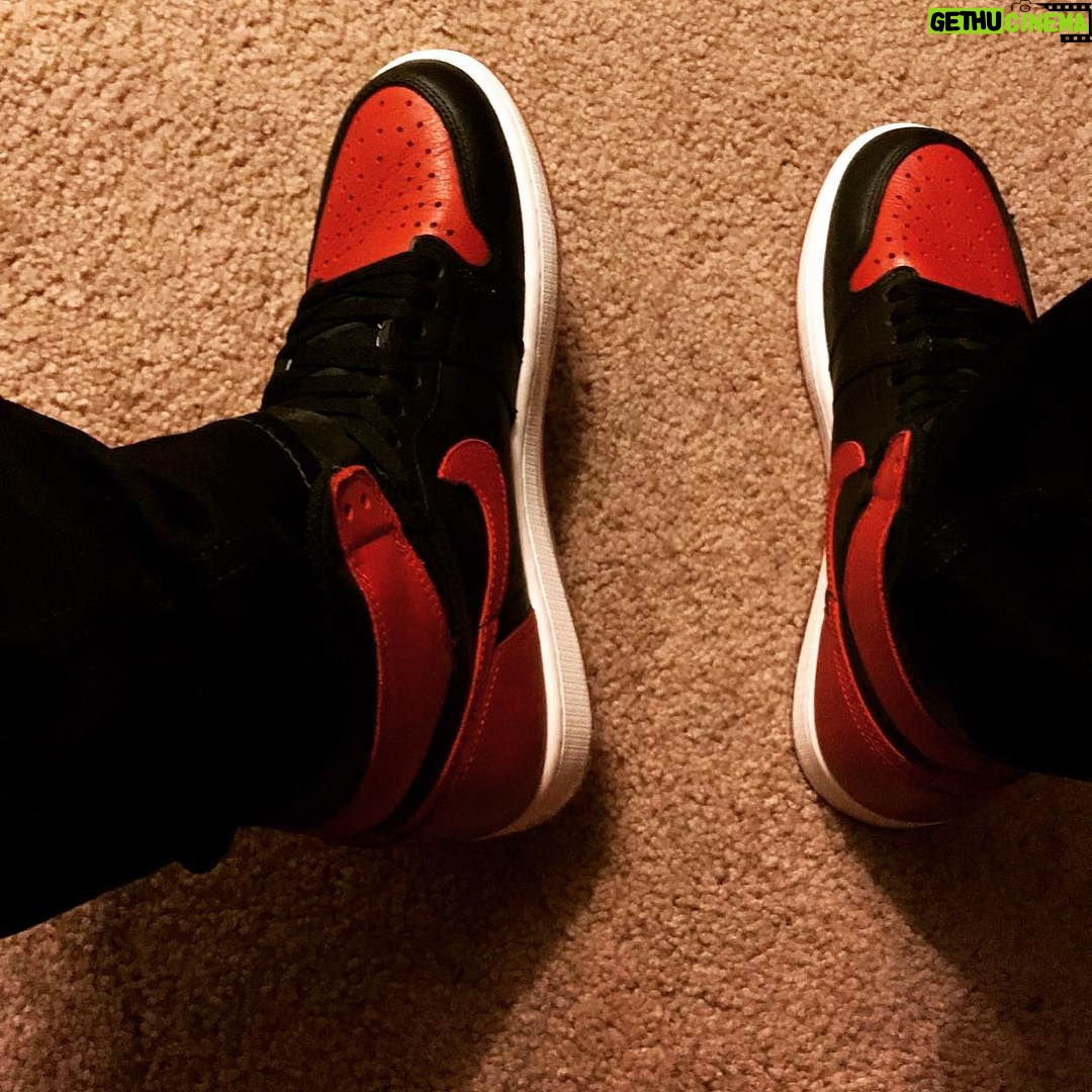 Cory Kenshin Instagram - Somebody call the AMBALAM, my feet on fire 😉