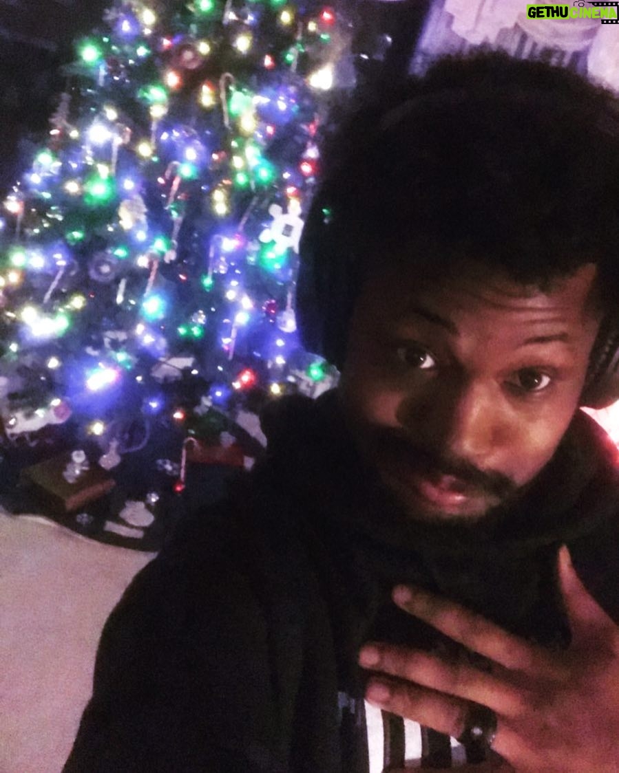 Cory Kenshin Instagram - Merry Christmas! Now who is about to get this mistletoe work 👀💦