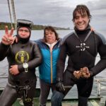 Cristián Riquelme Instagram – Como no amar a mi País y a su gente, porque son más los BUENOS que los MALOS, grabando en lugares lejanos, agrestes y llenos de trueque, vida y cariño. #islasdechile  #sur #chile #viajando 
Foto: @fblanchait