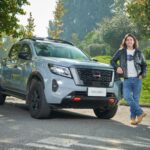 Cristián Riquelme Instagram - Pedazo de máquina es esta Camioneta! Feliz de ser embajador de @nissancl con la #NissanNavara #llegacomoquieres #tecnologiajaponesa