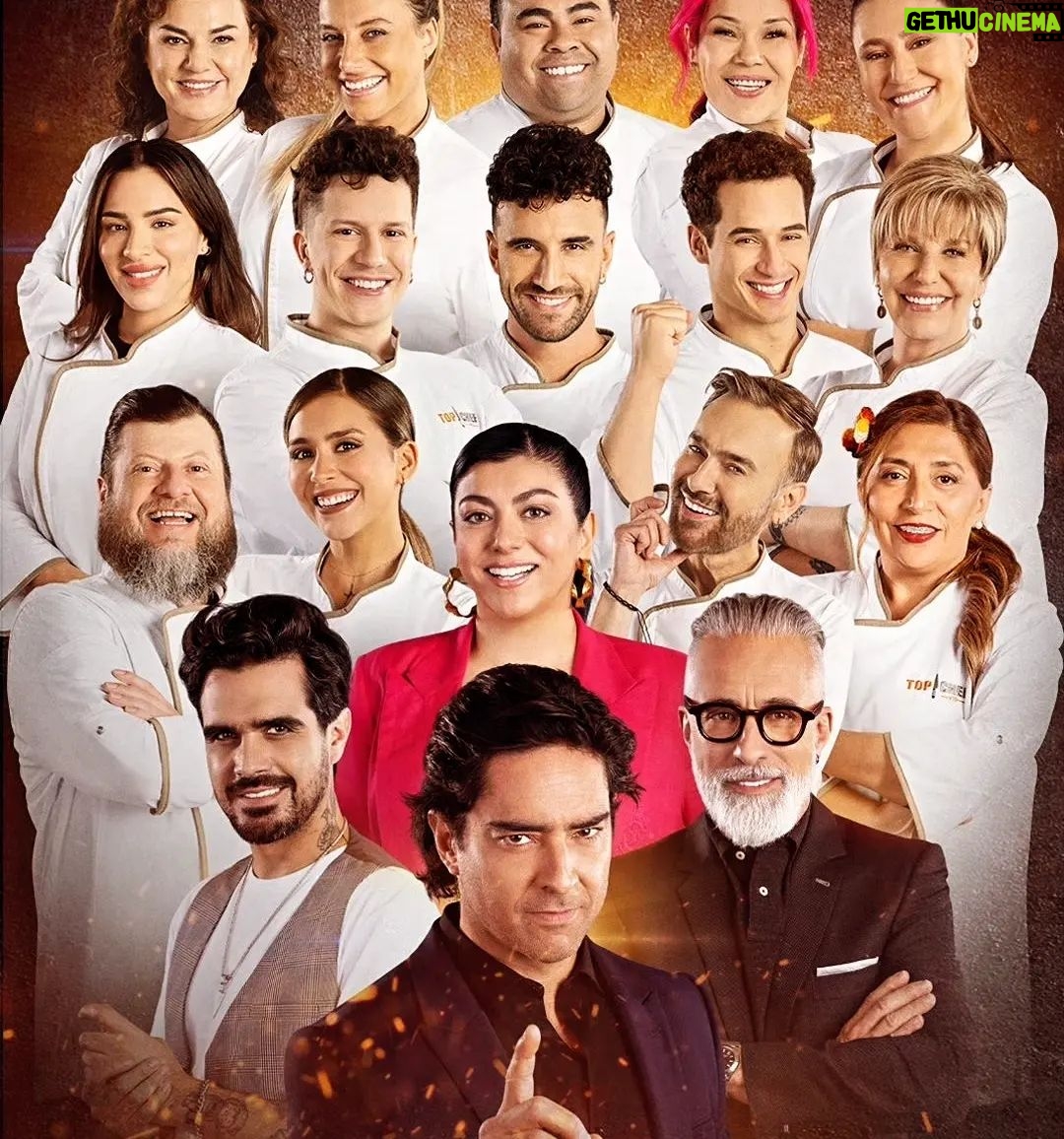 Cristián Riquelme - 10.9K Likes - Le gusta comer? Disfruta de la cocina? Panorama familiar en verano? Le gusta ver como alguien se esfuerza en conseguir ser mejor cada día? Entonces nos vemos el 14 de Enero a las 22.30 por @chilevision .. #topchefvipchile #cocina #topchef #Chilegram