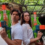 Cristián Riquelme Instagram - Mr and Mrs Riquelmes! Versión Chilena, latina, con humor y a veces a medias ! Jajaajjaja jugando con estos #Nerf Elite Double Punch de @hasbrochile Una vez que los niños duermen! Encuentralos en www.hasbrostore.cl #ad