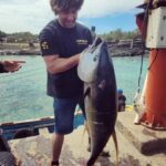 Cristián Riquelme Instagram – 60 kilos de alimento, proveniente de las aguas más limpias del mundo y sustento de muchas familias en #Rapanui 📸 @michel_gavilan