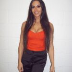 Cristina Pedroche Instagram – Me pongo unos corazones en los ojos para tener doble mirada e intentar verlo todo con más amor aún. 😍❤️