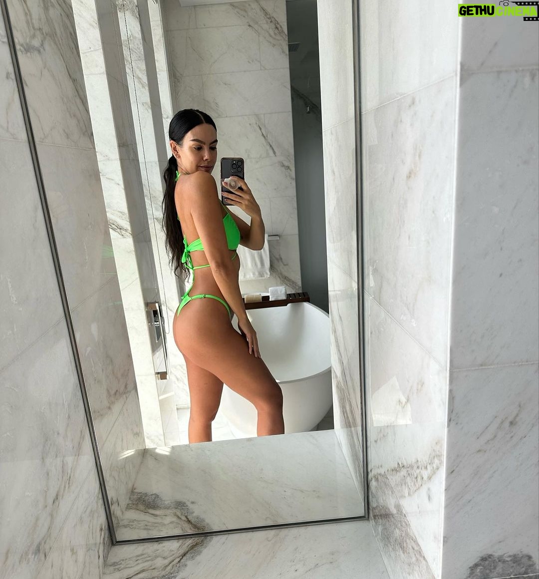 Cristina Pedroche - 74.3K Likes - Feliz domingo ❤️❤️