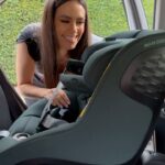 Cristina Pedroche Instagram - Si nos vamos de viaje en coche siempre con la mejor seguridad.❤️ Ya tengo la sillita Mica 360 Pro de @maxicosi_eu preparada para hacer muchos kilómetros. Además, me vale hasta que la niña tenga 4 años. Y su sistema SlideTech no puede ser más cómodo.🥰 #Publi
