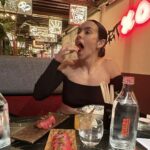 Cristina Pedroche Instagram - Íbamos solo a tomar un cóctel (sin alcohol🥰)…pero es que claro, cualquiera se resiste…❤️ Amo @streetxo.madrid 😍🔥 Street-Xo