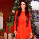 Cristina Pedroche Instagram - Se acaba el año pero comienza otro, eso quiere decir que tenemos nuevas oportunidades y nuevos sueños por cumplir❤️. Mañana desde la Puerta del Sol despedimos el año todos juntos como se merece. ❤️❤️❤️❤️