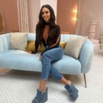 Cristina Pedroche Instagram - Esta noche a las 22:45 en Antena 3 estaré en “El novato”❤️❤️❤️ Ojalá os guste…quizás doy alguna pista 🍇…😜❤️