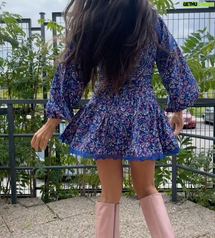 Cristina Pedroche Instagram - Un poco de color en este día lluvioso❤️.