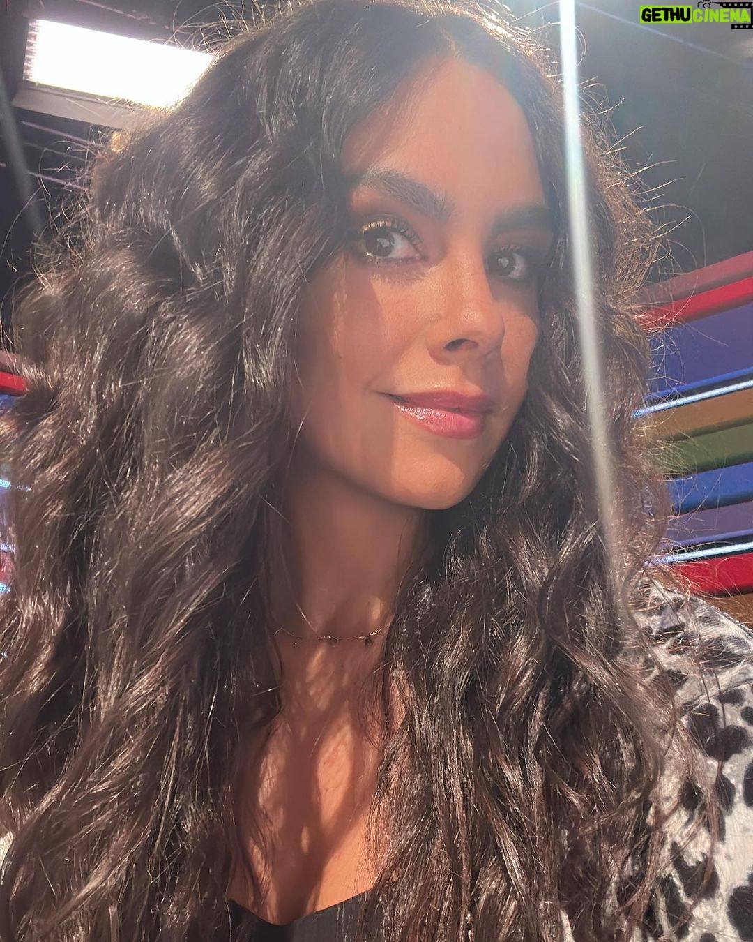 Cristina Pedroche Instagram - Un mix de cosas que me gustan. Mucho. ❤️