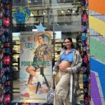 Cristina Pedroche Instagram - ¡Qué ilusión verme a tamaño real, pero sobre todo que os esté gustando tanto la colección ❤️❤️❤️! ¡Qué viva el amor!🌈