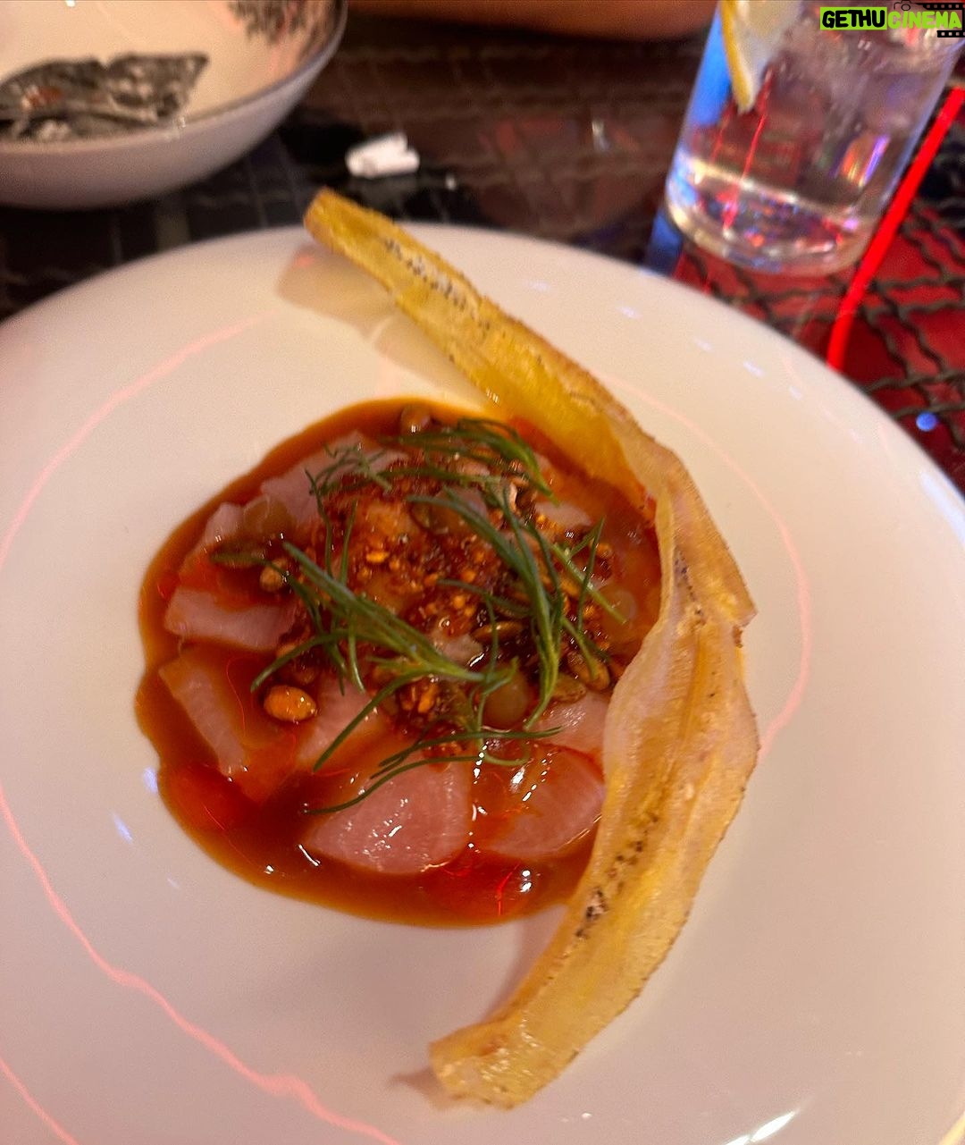 Cristina Pedroche - 67.4K Likes - Celebramos el cumplemes de mi pequeña en uno de sus restaurantes porque dice que la leche me sabe mejor😂❤️❤️
