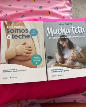 Cristina Pedroche Instagram - Me pongo a escribir esto ahora que veo la luz al final del túnel, porque antes no hubiera podido. 

Lactancia. Qué bonito me sonabas cuando estaba embarazada, qué “fácil” parecía habiendo leído, estudiado y consultado tantos libros y manuales, incluso tuve sesión con @albapadibclc para aclarar dudas antes de que Laia naciera. 

Parecía que lo tenía controlado pero no. Cuando nació se enganchó perfectamente pero claro yo no prestaba mucha atención al agarre, solo me interesaba que mamara y me daba igual cómo, no pensaba que ese dolor que estaba sintiendo podría darme problemas y en seguida me salieron dos grietas, una en cada teta.

Me enfrentaba a cada toma con miedo,  dolor, lágrimas, dudas de si podría con ello, si tirar la toalla...😪
Entre las emociones del posparto y los dolores de teta he necesitado mucho tiempo para entenderme y tener la certeza de que lo estaba haciendo bien, que iba por el buen camino, que todo lo que sentía era normal.

Gracias que en este proceso además de mi familia me ha acompañado @albapadibclc con sus videollamadas, con su cariño, con sus palabras de fortaleza diciéndome que no dudaba que lo conseguiría. 
Gracias a ella y a su app @lactapp_lactancia he tenido todas las respuestas a mis preguntas.
La labor que hacen por las mujeres y la lactancia es digna de reconocimiento.
De verdad, GRACIAS ❤️