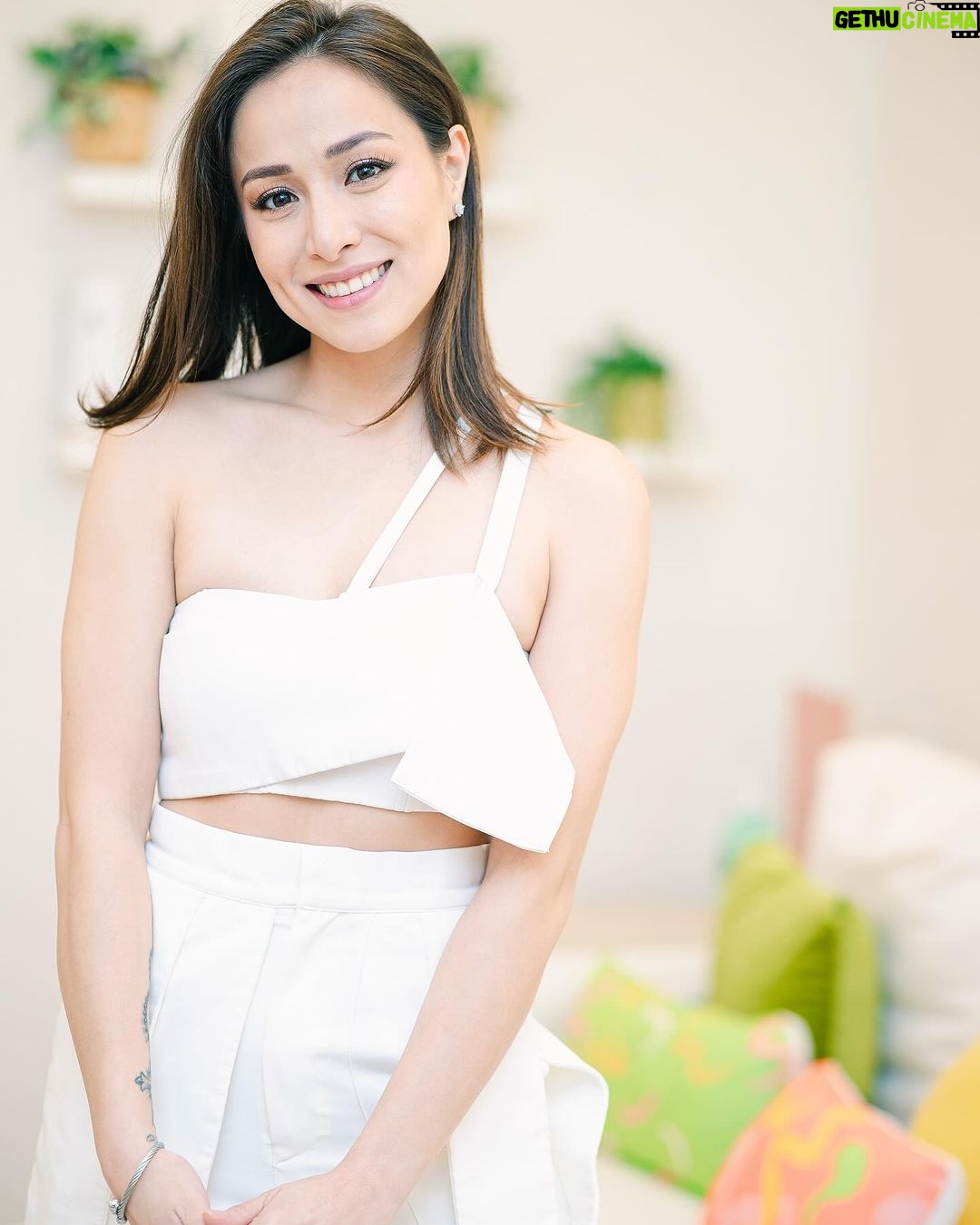 Cristine Reyes Instagram - @poshnails_ has opened its newest branch in @poshnailsbgc. πΈππ©·