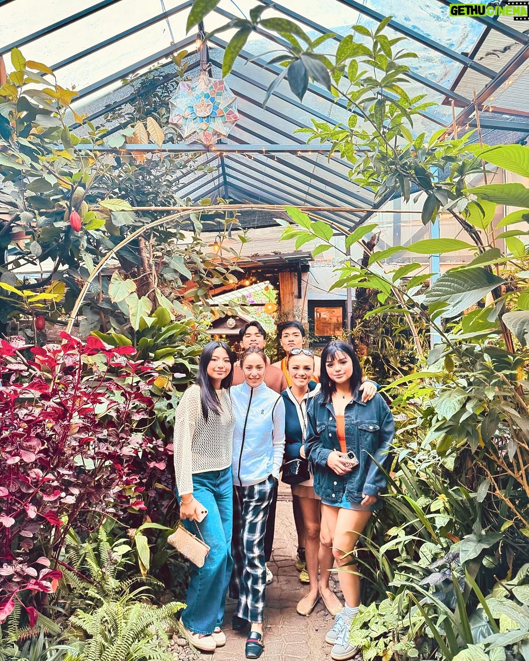 Cristine Reyes Instagram - Ikaw ang pinaka-mahalagang regalo tuwing pasko para sa akin. Mahal na mahal kita Amarah ❤️ Baguio Benguet