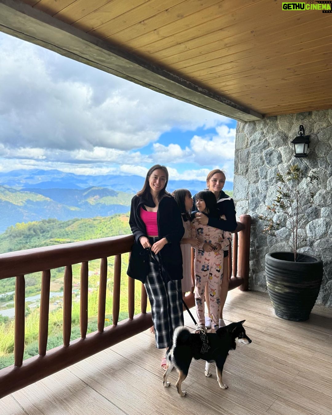 Cristine Reyes Instagram - Ikaw ang pinaka-mahalagang regalo tuwing pasko para sa akin. Mahal na mahal kita Amarah ❤️ Baguio Benguet