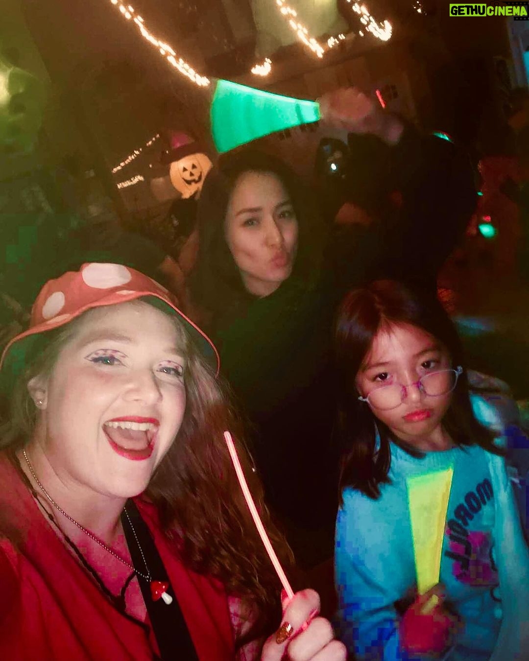 Cristine Reyes Instagram - Our adventure in the city of angels has been legendary! We've had the pleasure of sharing this unforgettable Halloween trip with some truly amazing individuals. Amarah and I are going to treasure these memories forever. β€οΈππΉ Los Angeles, California
