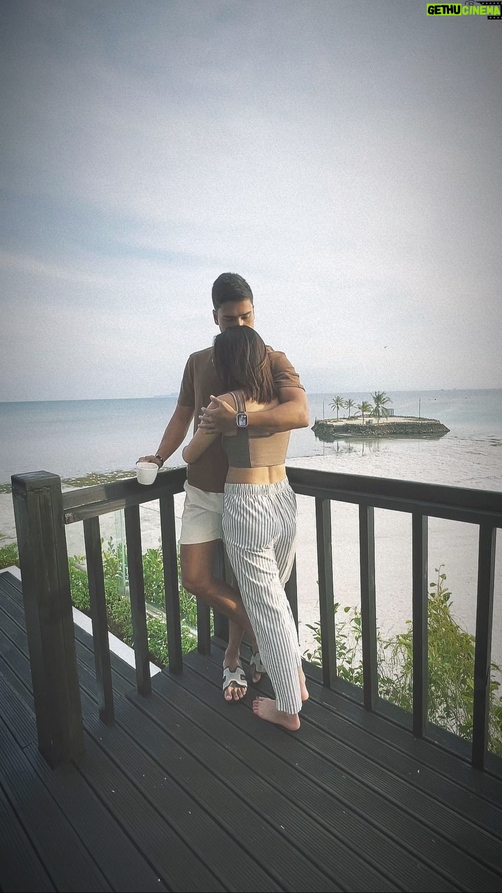 Cristine Reyes Instagram - Morning güd 🏝️ Mithi Resort & Spa