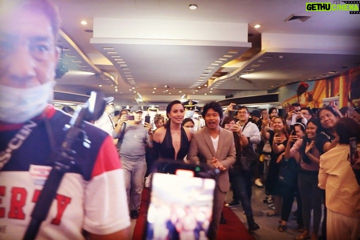 Cristine Reyes Instagram - @empoy | @exgangleader | @viva_films 🖤⚡️