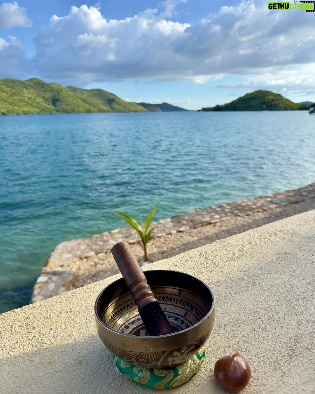 Cristine Reyes Instagram - Took a break from all the noise and stepped into a peaceful sanctuary. Connecting with what truly makes me happy and embraced my authentic self. 🌿☀️🥥✍️🧘🏻♀️ @hirayawellnessretreat 🩵 #mentalhealth #holisticwellness #palawanisland #palawanphilippines #ptsd #anxiety #mindfulness Palawan Philippines