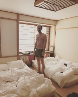 Cyprien Iov Instagram - Japan jetlag ⛩