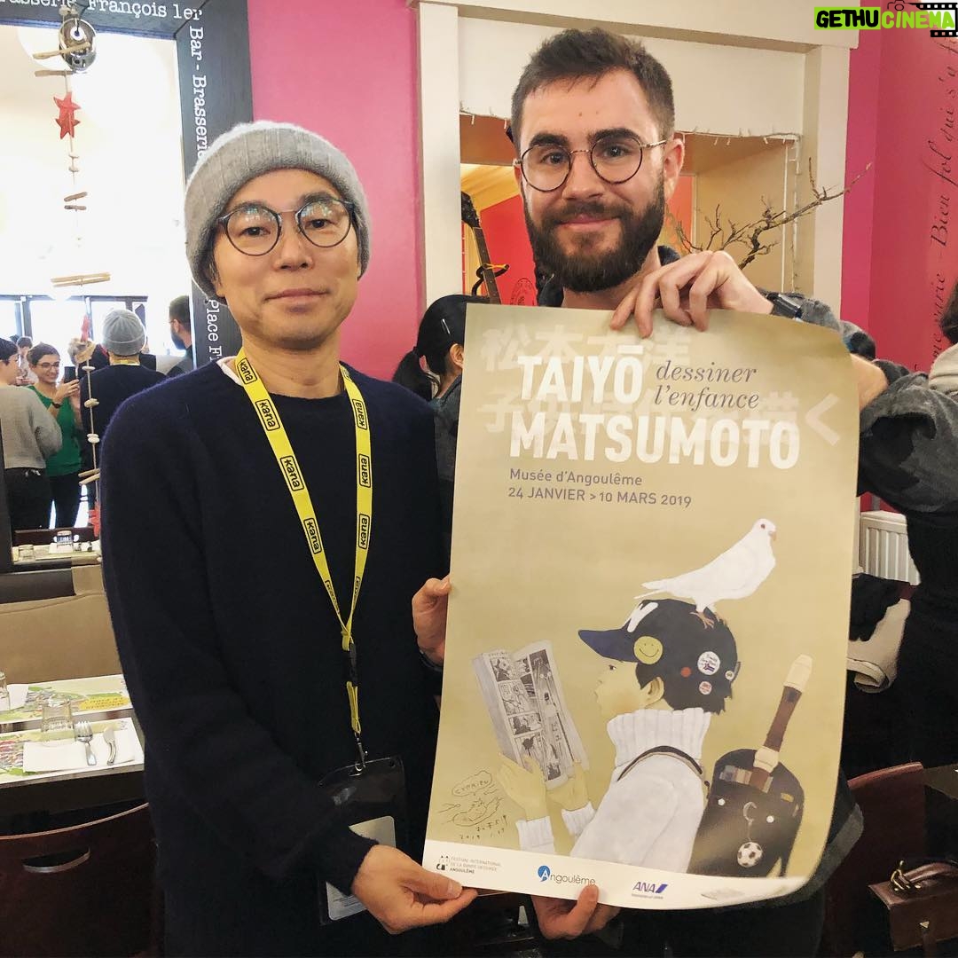Cyprien Iov Instagram - Je repars du Festival @bdangouleme avec plein de souvenirs dont un moment avec Taiyō Matsumoto, auteur de Amer Béton, Sunny, Ping Pong etc. ✍️ Merci @editions_kana_officiel ! (je sais que vous regardez tous qui prend la photo dans le miroir...)