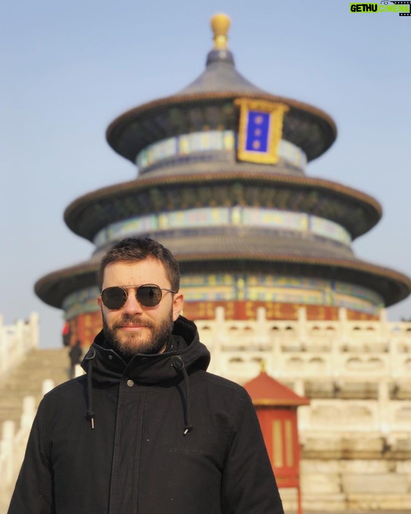 Cyprien Iov Instagram - Pékin 🇨🇳