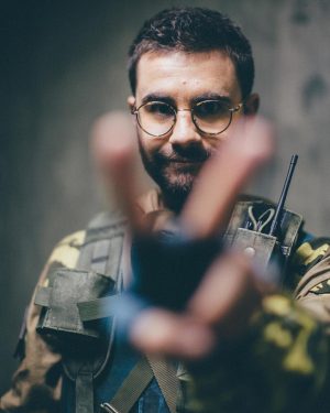 Cyprien Iov Instagram - ✌️ tournage du court métrage de @xsqueezie m
Photo @laurag_photo