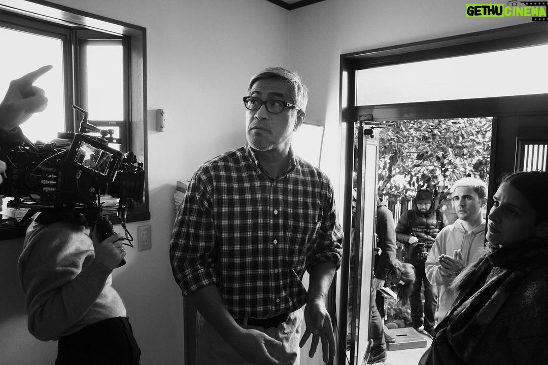 Cyprien Iov Instagram - Il y a tout juste un an sortait mon court métrage « Minori » et c’était un tournage très mémorable pour moi 🎂🌸✍️ Merci à toute l’équipe française, japonaise et aussi à vous. Photos par @soleneballesta Meguro River