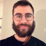 Cyprien Iov Instagram – Avec ou sans barbe ? Hihi 💁🏻‍♂️ (je me dégoûte tout seul)