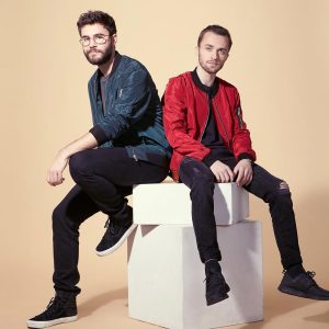 Cyprien Iov Instagram - Avec @xsqueezie on a relancé la chaîne YouTube Cyprien Gaming, elle s’appelle maintenant Bigorneaux & Coquillages 🐌🐚
Photo de @quentincaffier