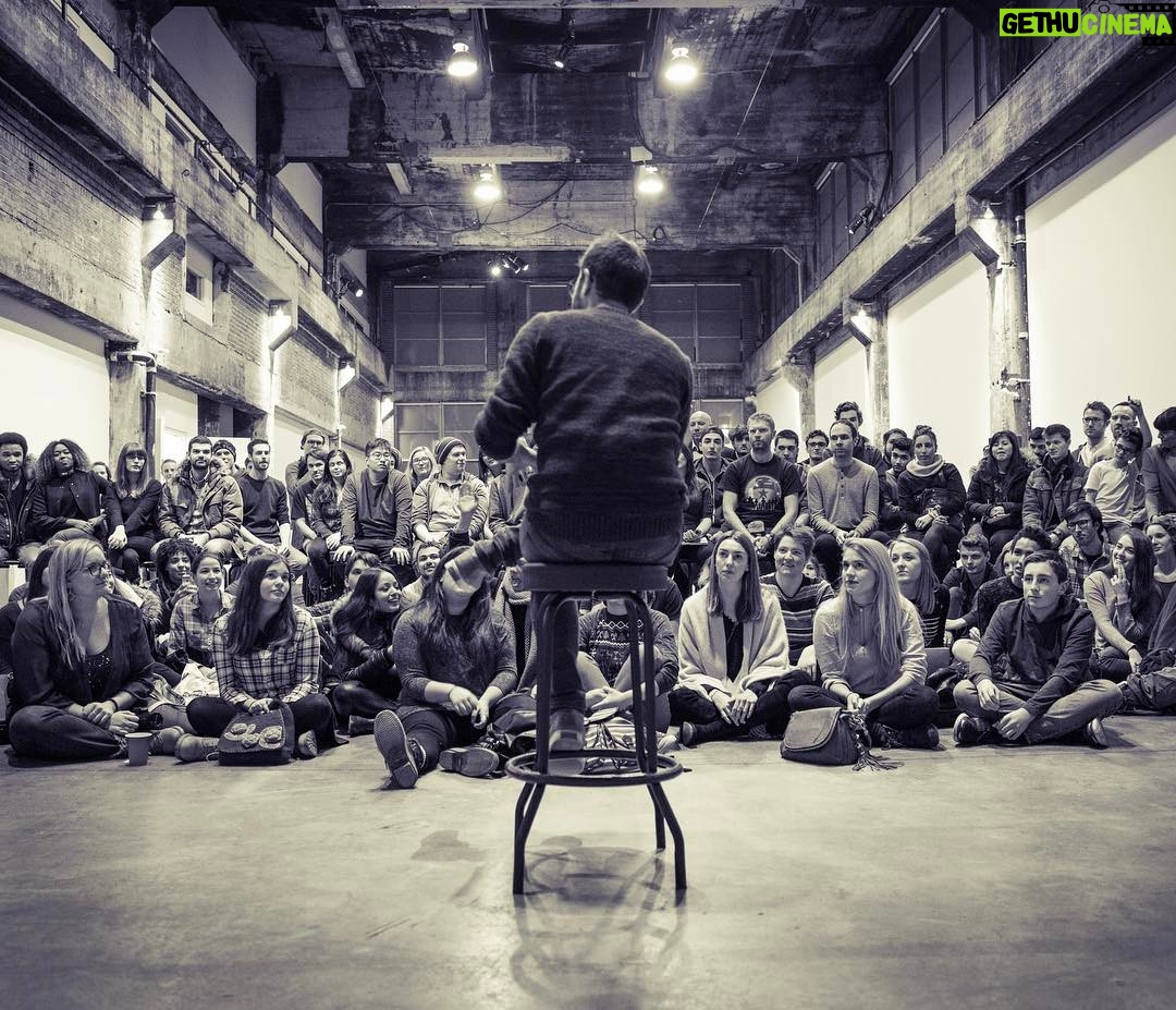 Cyprien Iov Instagram - Merci pour tous vos messages sur ma nouvelle vidéo des 10 millions d'abonnés. C'était une aventure de dingue que j'ai pu partager avec certains d'entre vous et aussi avec mes amis qui m'ont accompagné. (photo @remisello) Montreal, Quebec