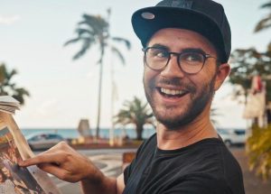 Cyprien Iov Instagram - Je viens de sortir sur YouTube une vidéo très importante pour moi. C'était une expérience dingue et j'ai adoré partager ça avec vous. Dix millions de mercis pour votre soutien, vos messages, votre énergie 💪