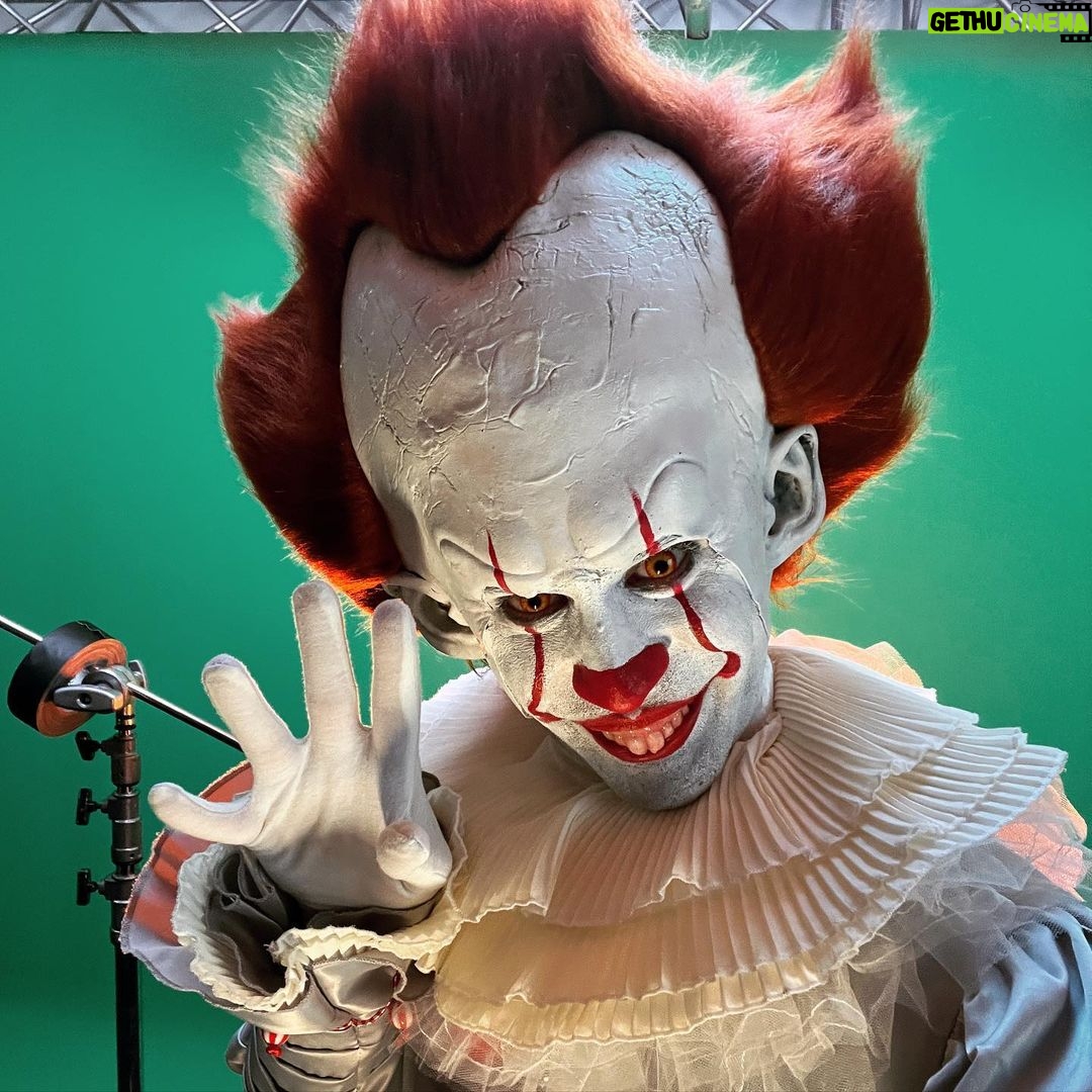 Cyprien Iov Instagram - Vous avez vu ma nouvelle vidéo ? 🤡🎈