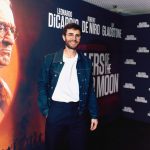 Cyprien Iov Instagram - Avant-première de Killers of The Flower Moon. Quand un film sort avec DiCaprio et De Niro et qu’il est réalisé par Scorsese, c’est un évènement alors t’es obligé de te saper. Disponible aujourd’hui en salle 🎞️ Merci @paramountpicturesfrancefr #KillersOfTheFlowerMoon #publicité Photo @sachaluisada Stylisme minanjah